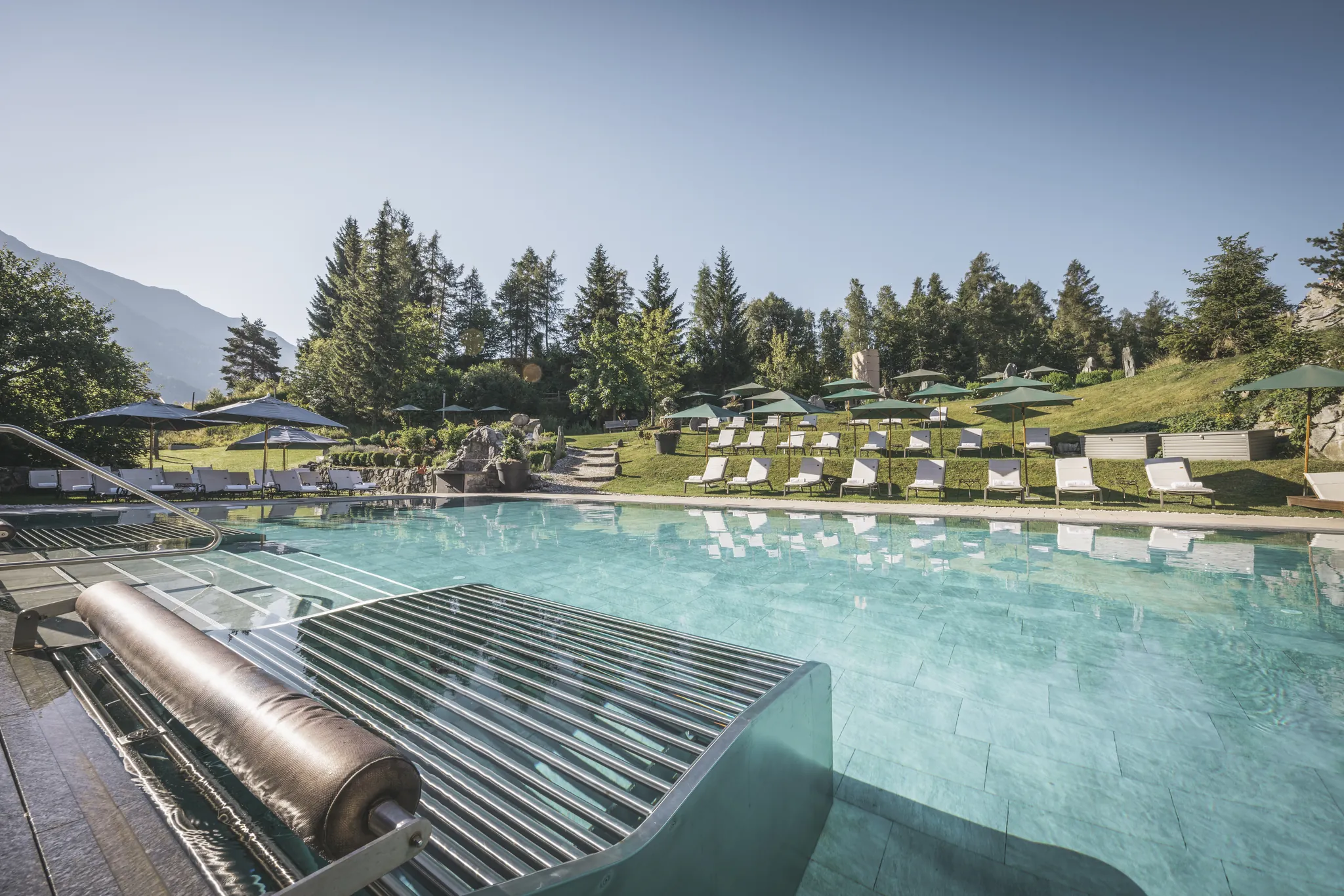 Garten des Hotel Klosterbräu im Sommer